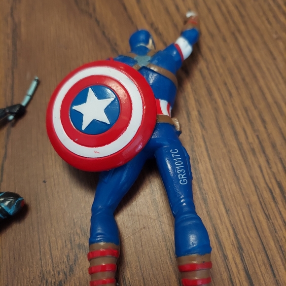 6" 4 Rubber Action Marvel Action Figures (Hulk, Captain America, Black  GR31017C - Picture 8 of 11